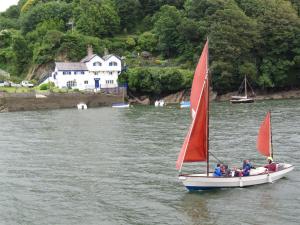 1 Bed in Fowey oc-c30aps