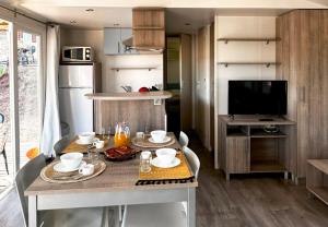 Camping 5 étoiles - Parc aquatique - eebafe