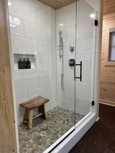 New! Riverfront, Free Firewood, Sport Fishing Pond