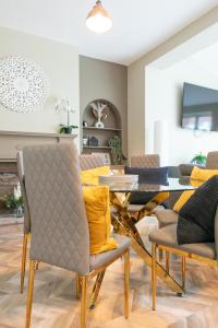 Villa Rose-Spacious Home with beautiful garden