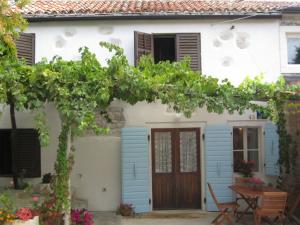 House Elena