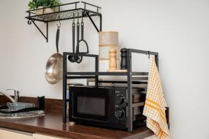 Cozy Leeds City Centre Apartment - Ideal for Long Stays & Contractors - Balcony - Sleeps 3 - FREE WiFi