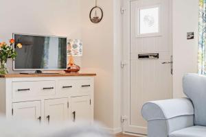 2 Bed in Padstow oc-p00407