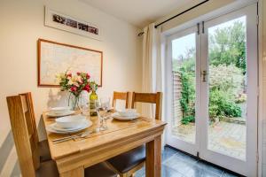 2 Bed in Padstow oc-p00390