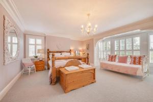 4 Bed in Scarborough oc-sa870