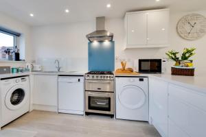 2 Bed in Swanage oc-wy606