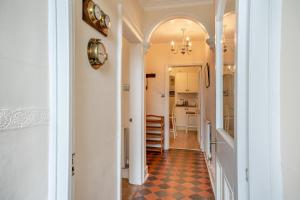 4 Bed in Whitby oc-w414