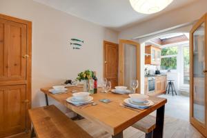 3 Bed in Brixham oc-sdbell