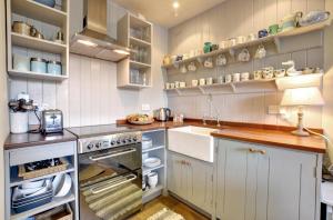 3 Bed in Whitby oc-r580