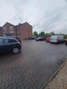 Chic 2 BDR Flat in Chester