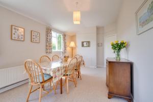 3 Bed in Swanage oc-wy127