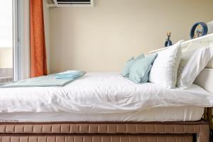 Top floor Condo in Lapu-Lapu City near Mactan airport