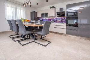 Apartment Sea Heaven