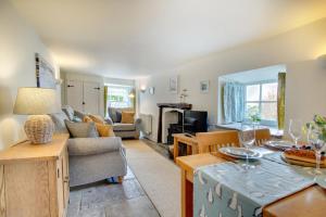 2 Bed in Swanage oc-wy501