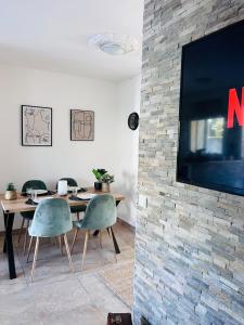 Cocoon & Bright with Bird Song