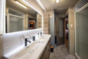 Chalet Gérardmer Jacuzzi 6 places & salle de jeux & proche lac & parking privé