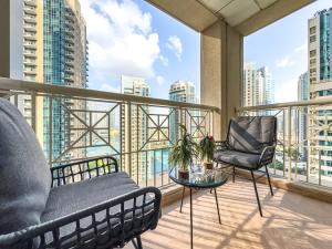 Luxury Downtown Escape Skyline & Fountain Views