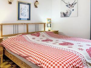 Apartment Les Grangettes by Interhome