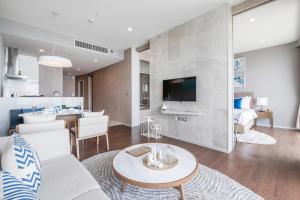White Sands Beach-Beach Access-2BR-Luxury Stay