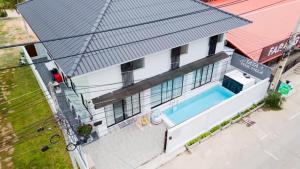 Phirom5 pool villa pattaya
