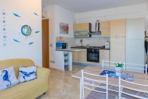 Torrazzo Horizon Retreat- private parking & Sea