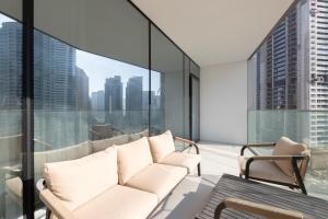 2BR in LIV Marina Balcony with Partial Sea View