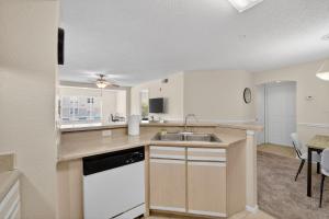 Modern 2BR Stay in Prime Location