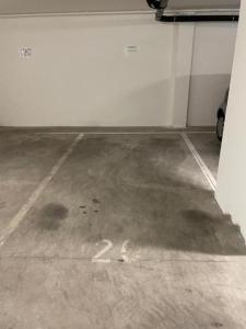 Stylish Oasis Central Apartment with AC and Parking