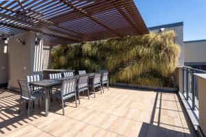 AureaLiving - Trastevere Suite with Rooftop & Gym, Your place in Rome