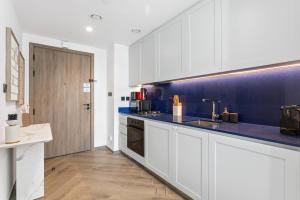 Refined Urban Studio Escape with Burj Khalifa View