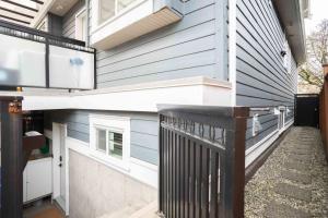 Central and Roomy Vancouver 2BR w Laundry and Parking