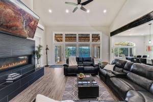 Epic Pool House on 15 Acres