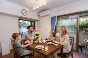Family-Friendly 2BR Apt in Tokyo 3 min to Yahiro St ation, Near Skytree