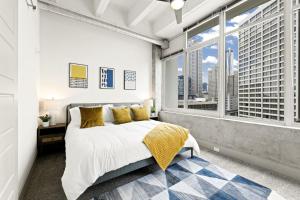 LUXE 1BR Condo with Downtown ATL view