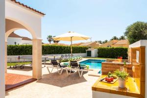 Villa Llentrisca by Villa Plus