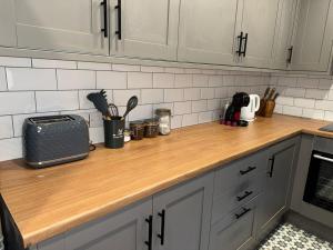 Central and Stylish Belfast City Home