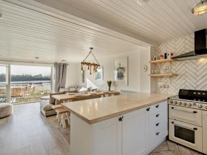 3 Bed in South Cerney 95801