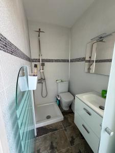 Ocean 77 Ocean View Duplex Private rooftop Jacuzzi