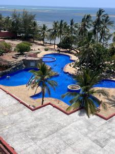 Ocean Crown Apartments