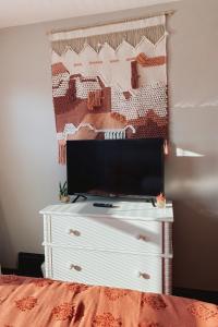 3rd Floor Retreat Near Cleveland Clinic & Downtown