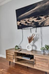 Chic Minimal Farmhouse 1 BR Near Duke Hospital