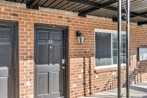 Chic Minimal Farmhouse 1 BR Near Duke Hospital