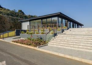 Ocean Club F27 Zimbali Lakes