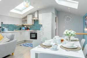 3 Bed in Westward Ho oc-f30894