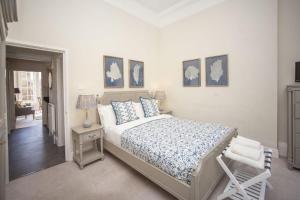 2 Bed in Bath oc-bhr57
