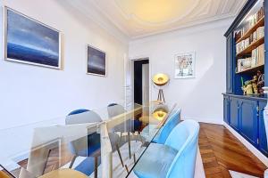 Grand Haussmann Apartment Malesherbes