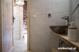 Zakopiańskie domki przy potoku