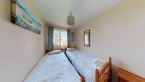 65 Strawberry Hill, Tolroy Manor