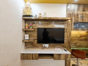 Casa InteliStay Smart, Stylish 2BHK in Lucknow