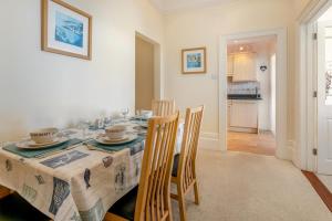 2 Bed in St. Ives oc-lyon09